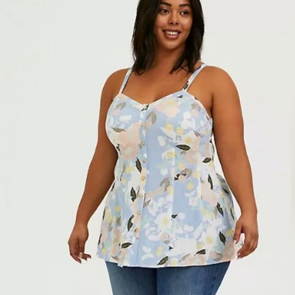 NWT - Torrid Soft Blue Floral Button-Front Tank Top – Size 00 (M/L - Size 10) - Picture 4 of 17